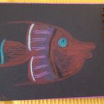 Gezeichneter Fisch im selbstgemachten Kinderbuch