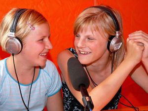 Kinder machen Radio.