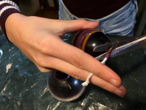 Letzte Arbeit - den Docht abschneiden