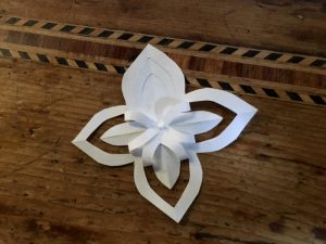 Papier-Sterne falten 8.