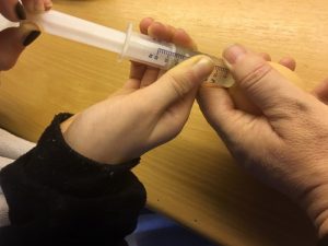 Eier ausblasen - absaugen