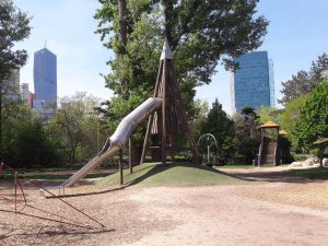 Donaupark Spielplatz aus dem kinderinfo-blog-Magazin "Die schönsten Spielplätze in Wien".